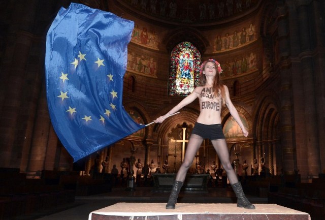 FRANCE-EU-POLITICS-POPE-FEMEN-DEMO