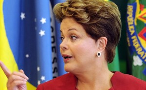 Critican a Rousseff por hacer “propaganda” en discurso oficial