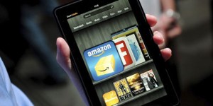 Amazon lanzó Oasis, una nueva versión de su lector de libros electrónico Kindle