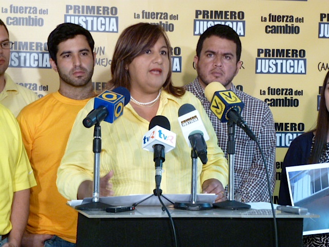Dinorah Figuera exigió al Gobierno que garantice tratamiento a niños con cáncer