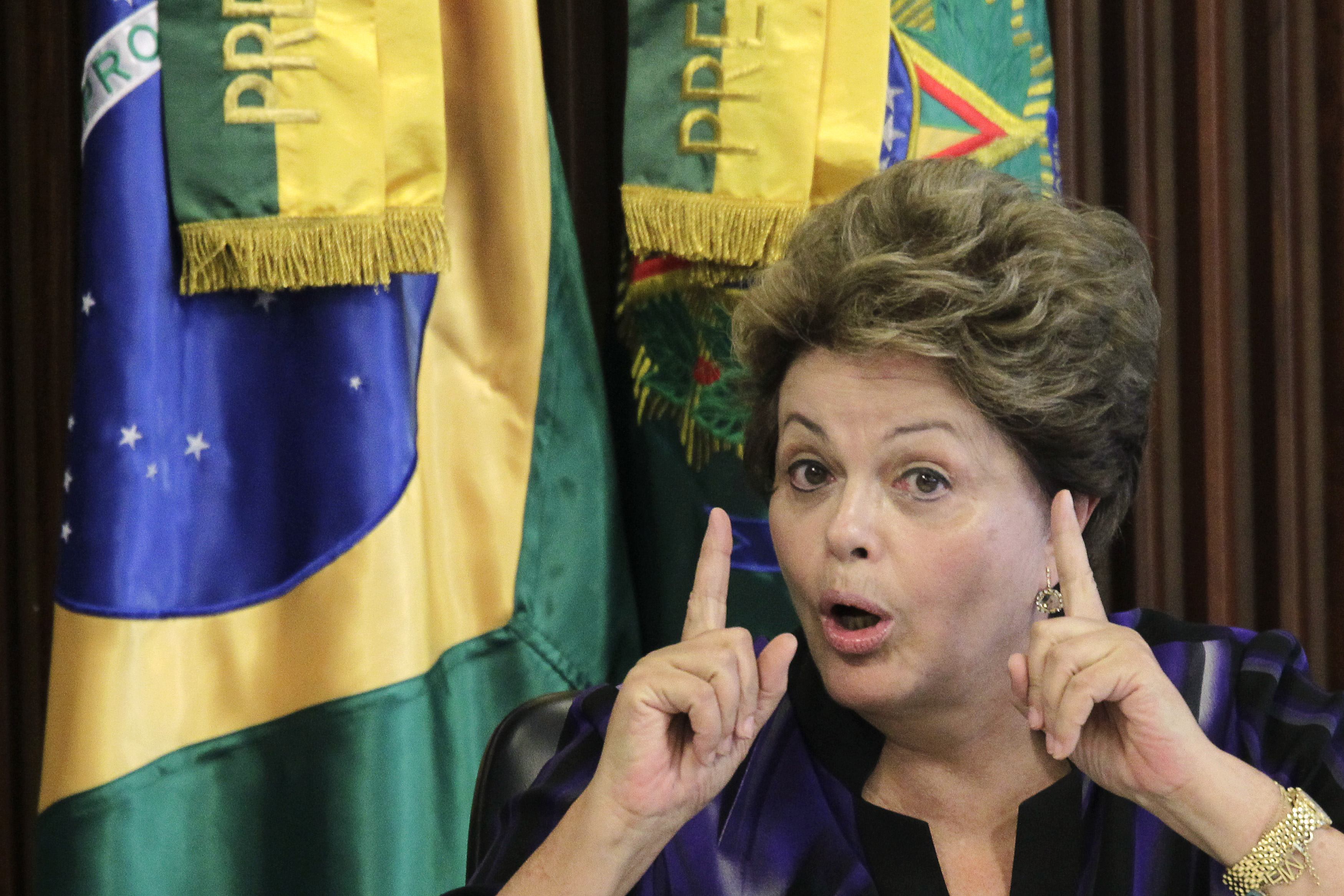 Rousseff afirma que “la voz de la calle tiene que ser escuchada”