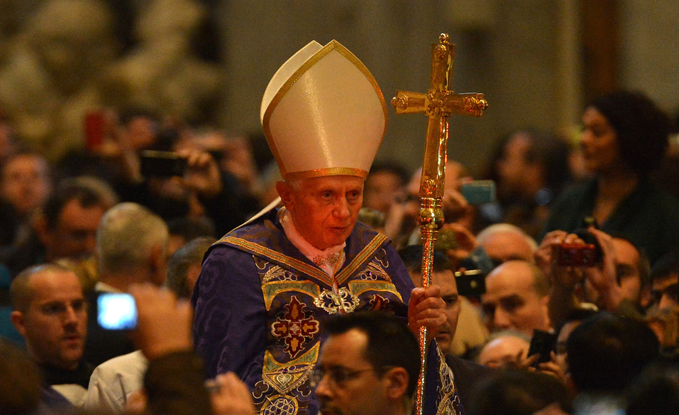 Benedicto XVI denuncia hipocresía en la Iglesia este Miércoles de Ceniza (Fotos)
