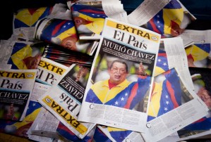 Muerte de Chávez acapara titulares de la prensa y marca tendencia en Twitter (Video)