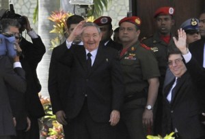 Castro le otorga el título de “Héroe de Cuba” al vicepresidente del Consejo de Estado