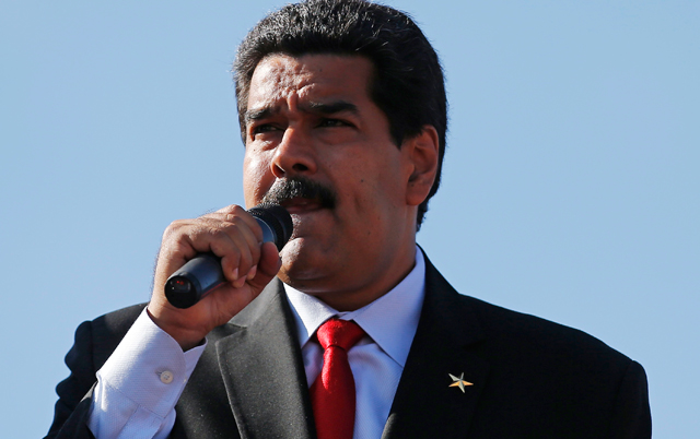 Maduro inscribirá el lunes su candidatura ante el CNE
