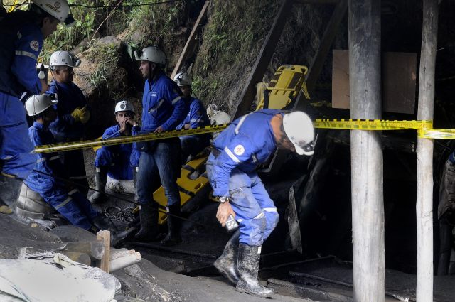 LOCALIZAN CADÁVERES DE CUATRO DE LOS NUEVE MINEROS DESAPARECIDOS EN COLOMBIA