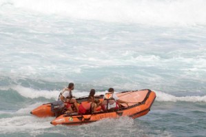 Rescatados 35 inmigrantes en balsas inflables cuando intentaban llegar a España