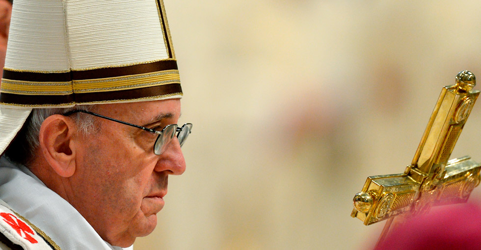 Papa Francisco fustiga a los sacerdotes “tristes”