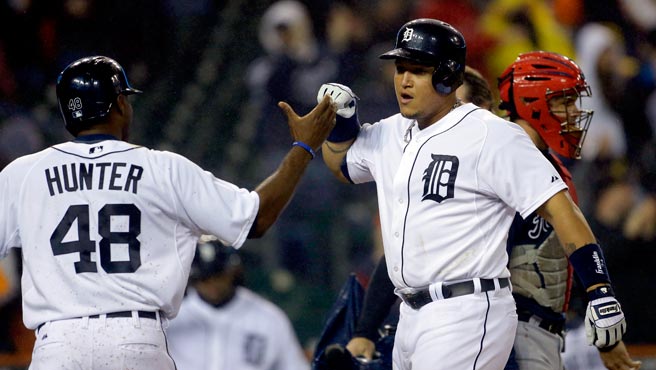 Miguel Cabrera bateó el tercer bambinazo de la campaña