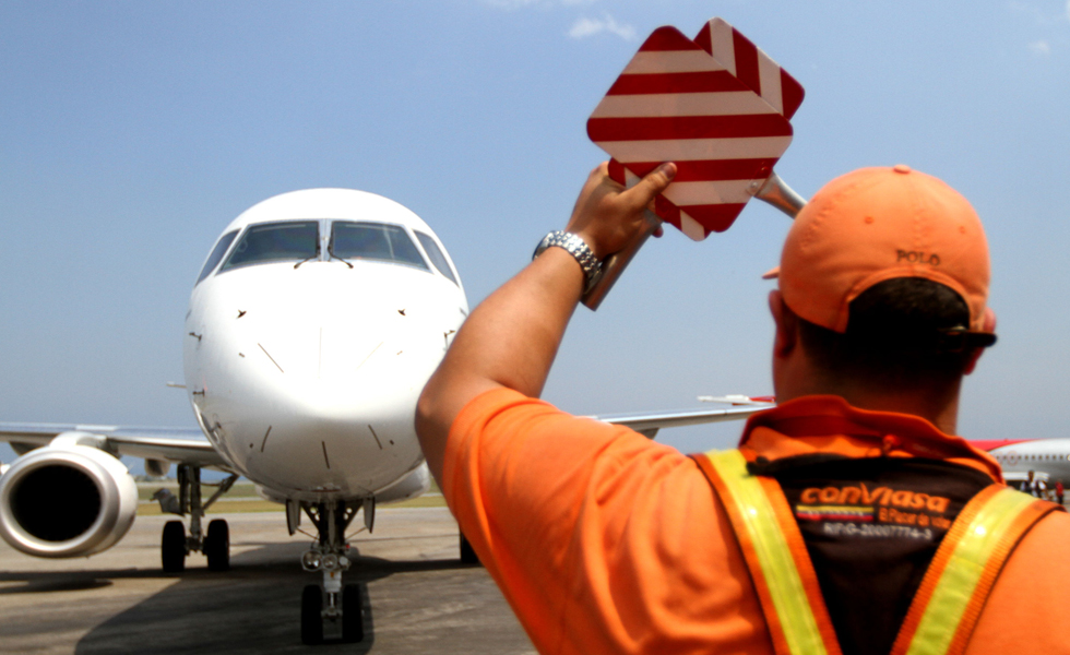 Conviasa suspende vuelos hacia Bogotá, hasta nuevo aviso