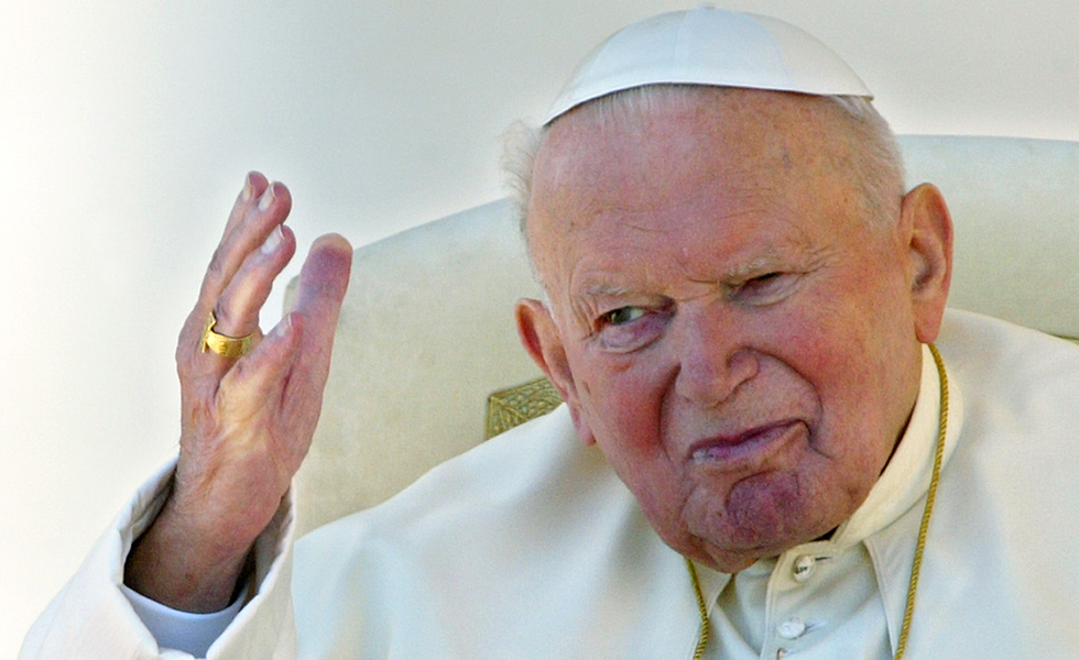 Las razones para frenar la canonización de Juan Pablo II