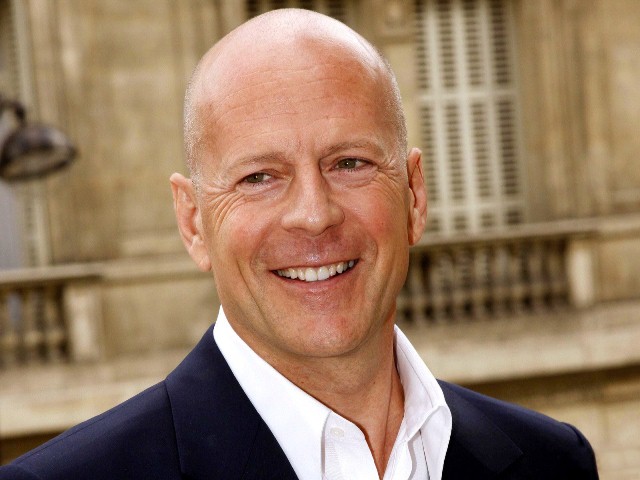 A Bruce Willis lo echaron de una tienda por negarse a usar mascarilla