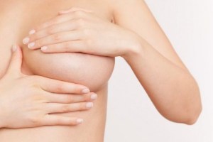 Cáncer de mama: mujeres deberían tener la primera revisión a los 25 años