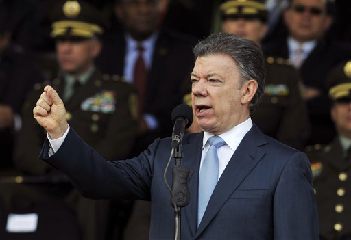 Santos viaja a Estados Unidos para reunión con Obama