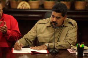 Maduro decretará hoy dos leyes económicas