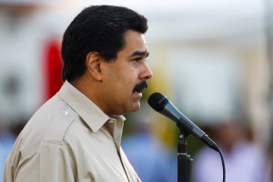 Maduro dice que 2013 fue difícil y doloroso y pide ahondar “ofensiva” en el 2014