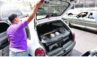 Tener un buen sonido en el carro cuesta un platal