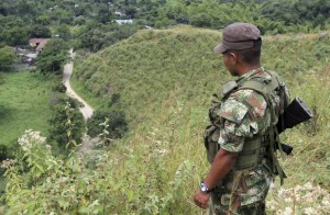 Jefes de las Farc y ELN llaman a instalar “un Gobierno democrático” en Colombia