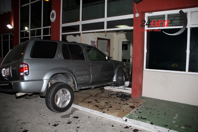 Fotografías del incidente en el consulado de Aruba