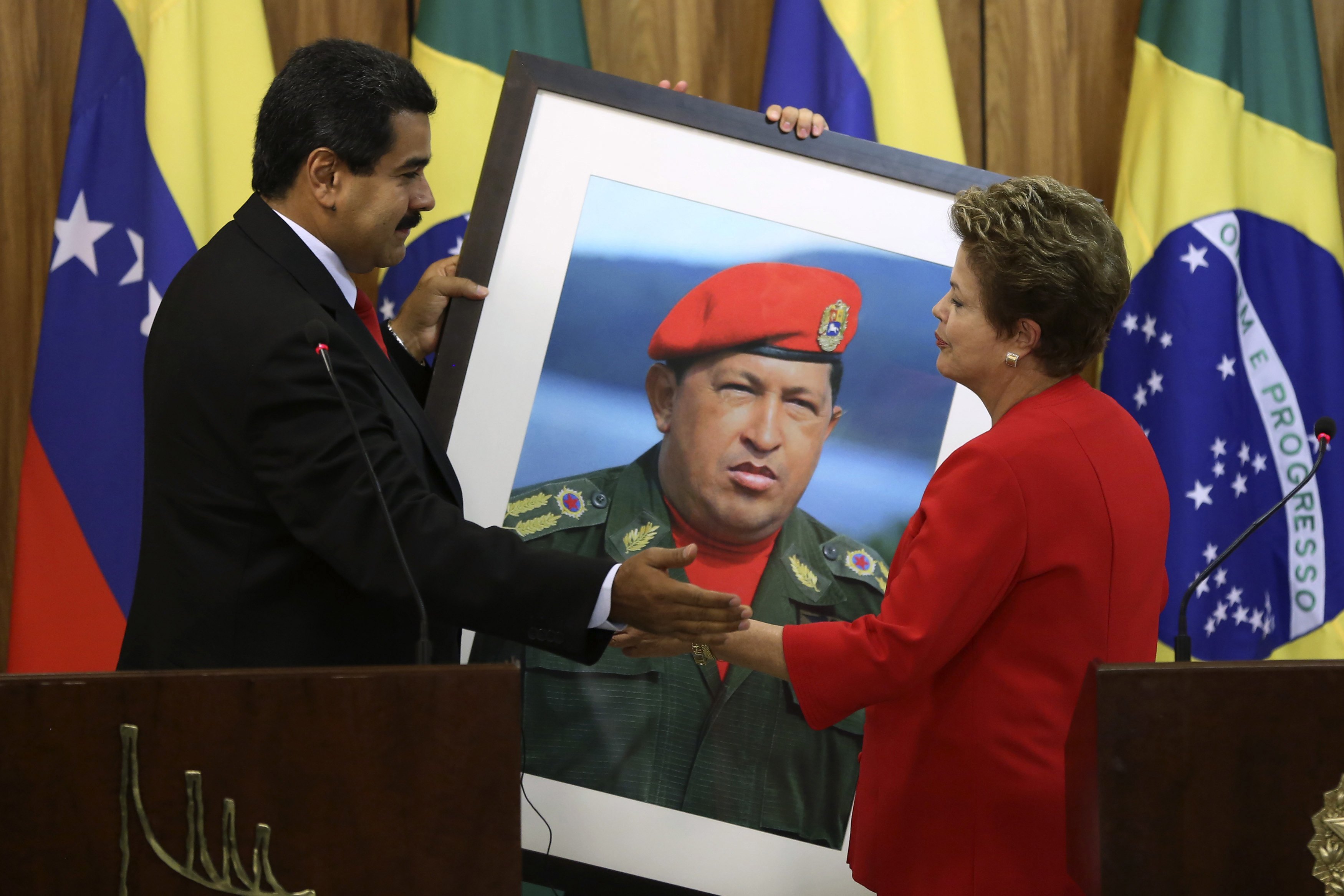 Maduro califica de “Golpe Mediático-Judicial” acciones constitucionales en Brasil