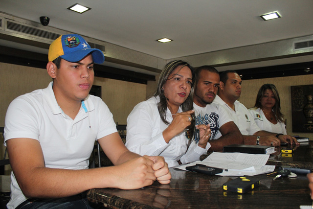 “Mientras la GNB militariza Los Mangos y La Churuata en Vista Hermosa los reos  hacen de las suyas”