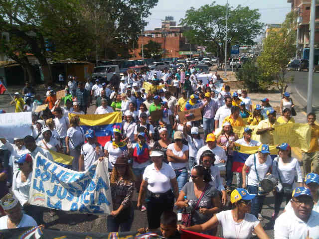 Marcha de las ollas vacías y de las mujeres en San Fernando (Fotos)