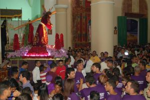 Concejales de Sucre participaron en procesión del Nazareno con la participación de casi 3 mil vecinos