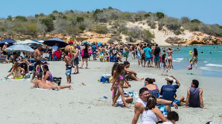 Tiroteo causa pánico en playa El Yaque