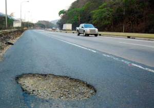 Persiste inseguridad en la autopista Valencia-Puerto Cabello