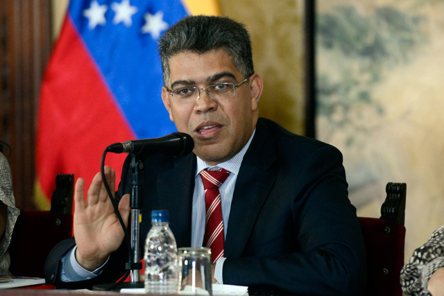 Elías Jaua denunció ante el Mnoal la injerencia de EEUU en Venezuela