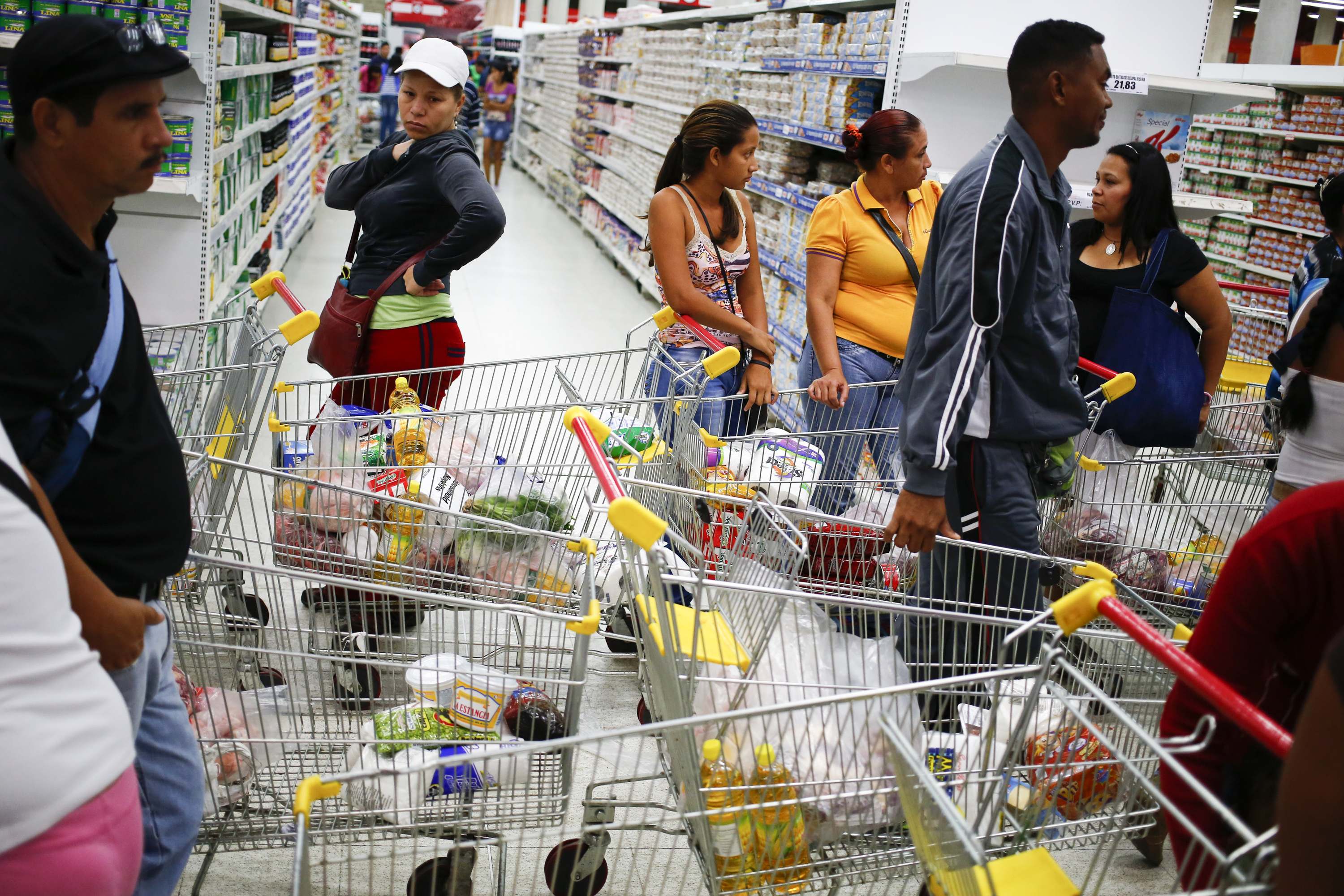 Venezuela, un país azotado que lucha contra la escasez