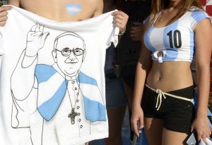 Fanáticos de Argentina: Entre el fútbol y el Papa
