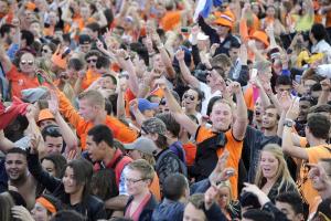 La fiebre “Oranje” se apoderó de Amsterdam (Fotos)