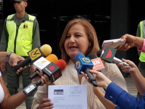Dinorah Figuera solicitó al MP esclarecer causas de presunta citación de ex ministra Sader
