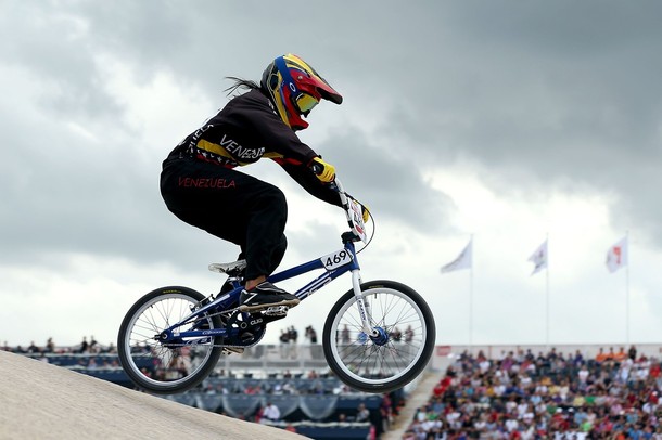 Stefany Hernández es la quinta mejor pedalista del mundo en BMX