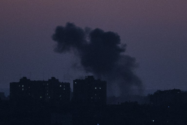 Continúan bombardeos por séptimo día en Gaza pese a llamados a la tregua