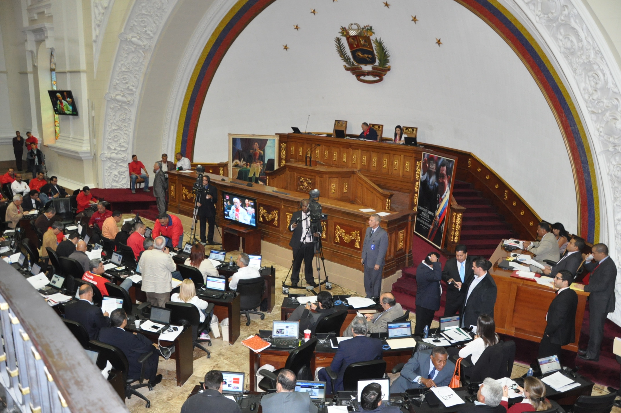 Elevarán a la AN proyecto de Ley  para dolarizar economía venezolana