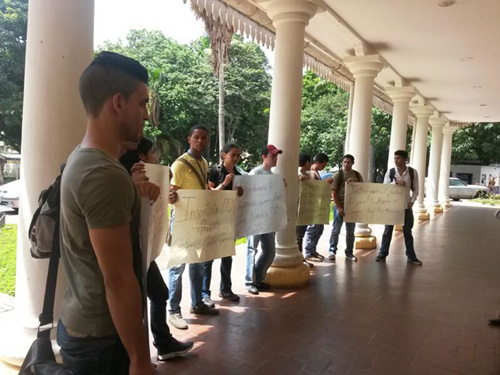 Piden sustitutiva de libertad para estudiante de la UC detenido en supuesto robo