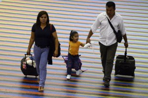 Irse de Venezuela, la decisión más díficil que cada día se incrementa