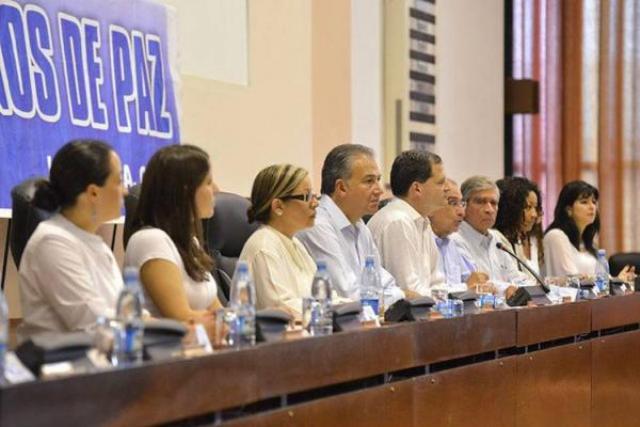 Gobierno colombiano y Farc preparan debate sobre víctimas del conflicto