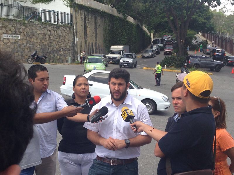 Smolansky anunció avances en limpieza y mantenimiento de vías en El Hatillo