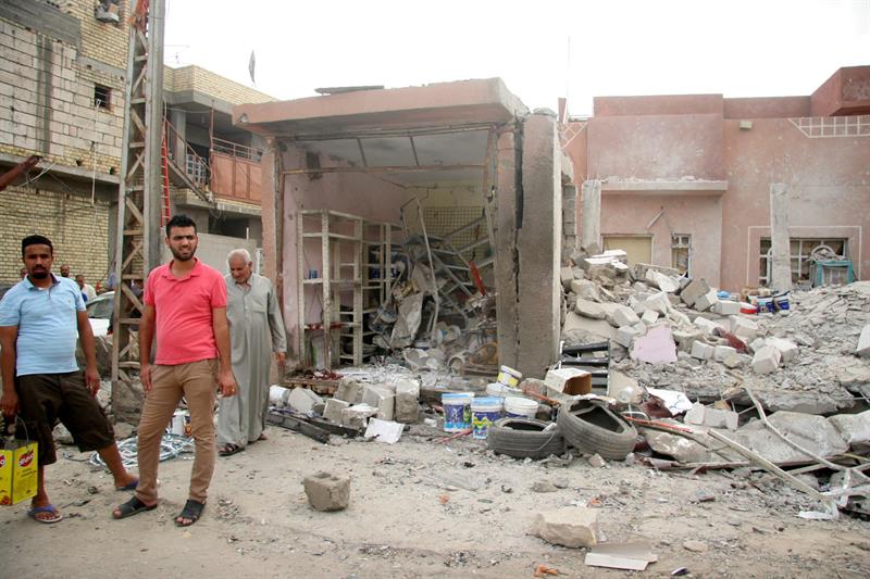 Ataque en mezquita deja al menos 70 muertos en Irak