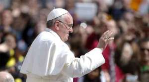 Papa pide a comunidad internacional proteger a víctimas de violencia en Irak