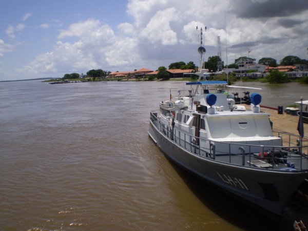 Inea activó embarcación para recoger desechos sólidos en aguas del Orinoco