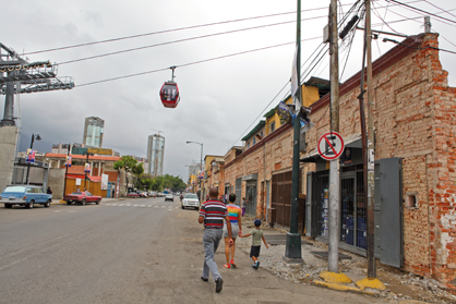 Restringido paso vehicular por San Agustín