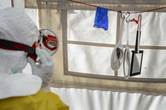 Ebola, yihadismo y crisis humanitarias, principales amenazas en 2015