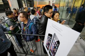 La fiebre del nuevo iPhone 6 llega a China (Fotos)