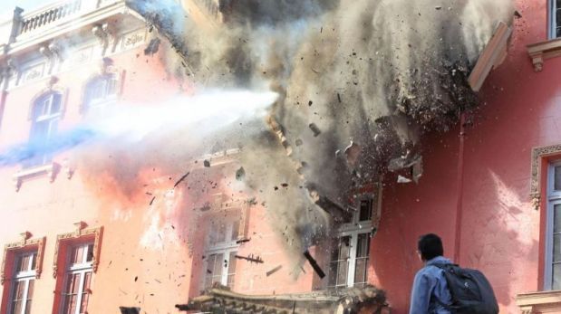 Se incendia el casco histórico de Lima (Fotos)