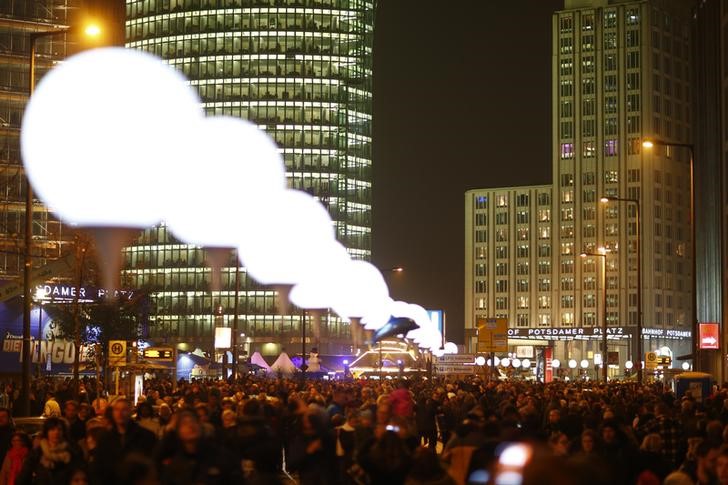 Desaparecieron los globos del Muro de Berlín…y los están vendiendo en internet