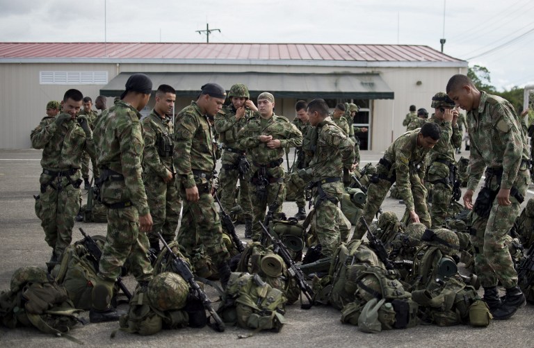 Sancionan a 25 miembros de la Fuerza Armada colombiana por espionaje a diálogos con las Farc